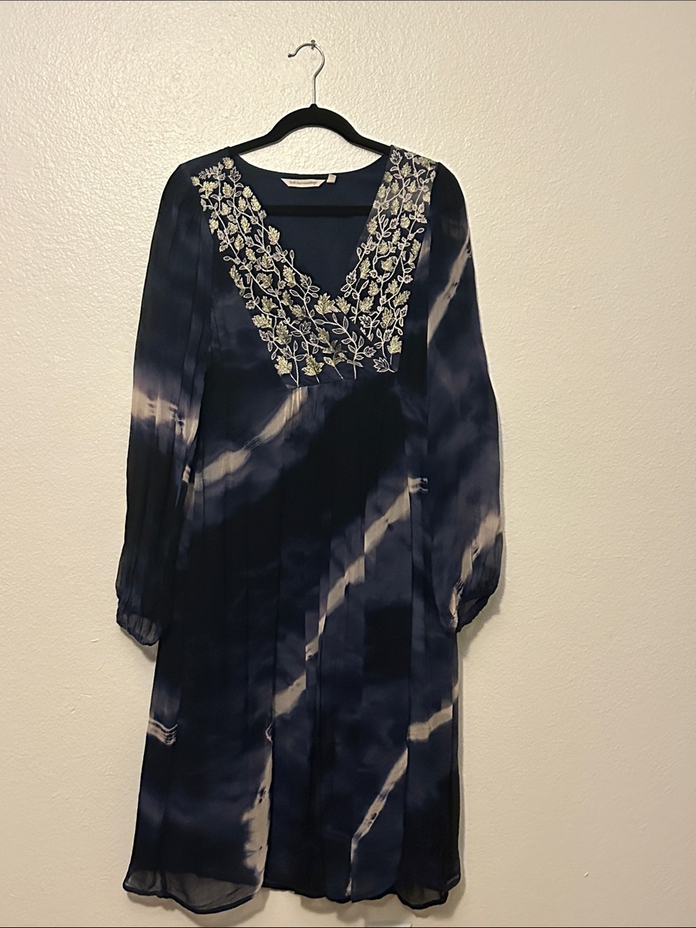 Soft Surroundings Navy and White Embroidered V-Neck Long Sleeve Dress